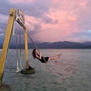 Meet your Posher, Angela